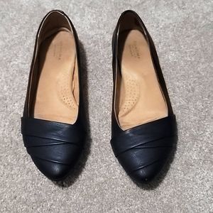 Womens black flats